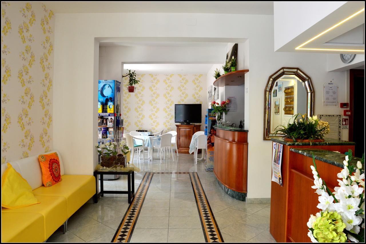 Hotel Luana Rimini Eksteriør bilde