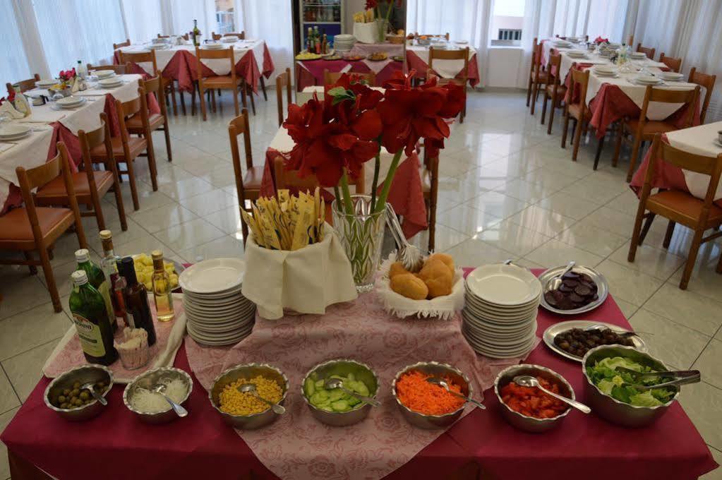 Hotel Luana Rimini Eksteriør bilde